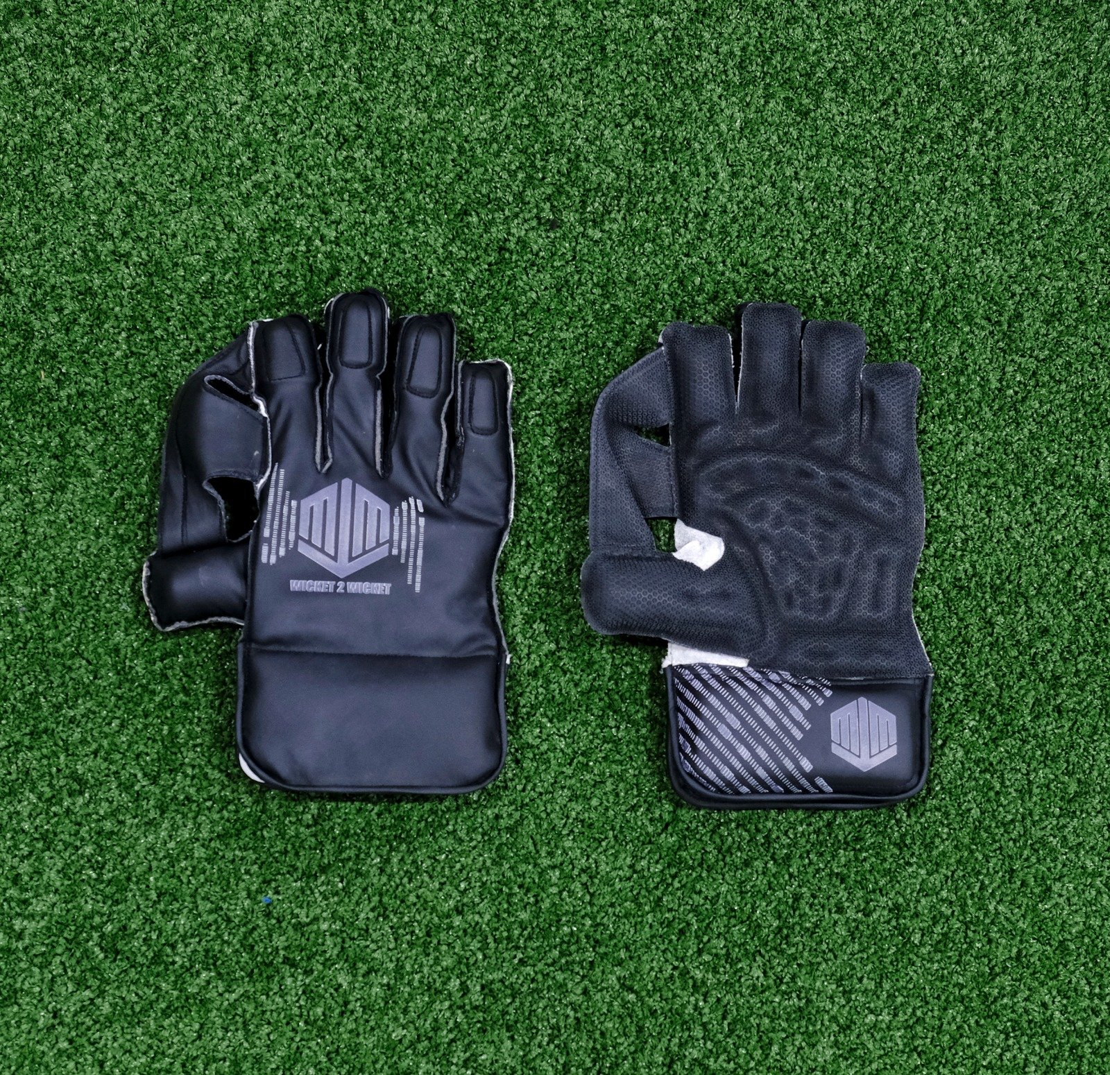 Boys wicket best sale keeping gloves